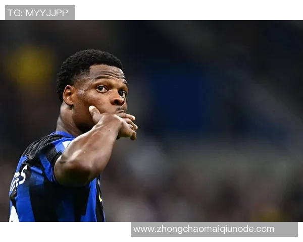 邓弗里斯期待早日回归国米赛场感谢球队如大家庭般的支持与关怀